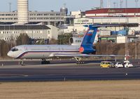 RF-85136 @ ESSA - Ramp M - by wijken