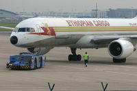 ET-AJS @ BRU - B757-260/FP - ET-AJS - is pushed back to take off