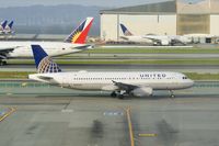 N437UA @ KSFO - Sky Terrace SFO 2020. - by Clayton Eddy
