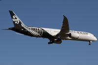 ZK-NZC @ NZCH - NZ295 from SIN - by Bill Mallinson