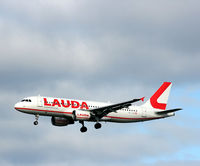 OE-LOO @ EKCH - OE-LOO landing rw 22L