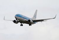 PH-BGR @ LFBD - Boeing 737-7K2, Short approach rwy 29, Bordeaux Mérignac airport (LFBD-BOD) - by Yves-Q
