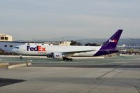 N180FE @ KSFO - SFO 2020.