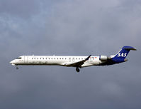 ES-ACG @ EKCH - ES-ACG landing rw 22L. Now in full new SAS c/s
