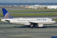 N845UA @ KSFO - Sky Terrace SFO 2020.