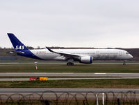 SE-RSB @ EKCH - SE-RSB taxi for take off rw 04R for a flight to IAD