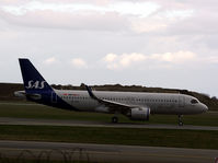 SE-ROZ @ EKCH - SE-ROZ taking off rw 22R