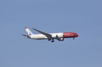 LN-LNV @ ESSA - RWY 08 - by wijken
