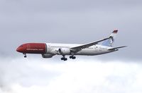LN-LNP @ ESSA - RWY 26 - by wijken