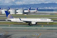 N512UA @ KSFO - Sky Terrace SFO 2020. - by Clayton Eddy