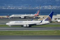 N33262 @ KSFO - Sky Terrace SFO 2020. - by Clayton Eddy