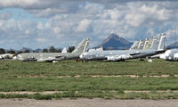 59-1473 - with many others at the boneyard - by olivier Cortot