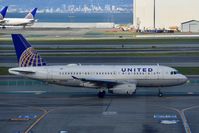 N4888U @ KSFO - Sky Terrace SFO 2020.