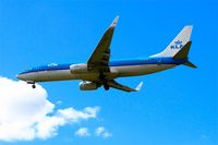 PH-BCB @ LFBD - Boeing 737-8K2, On final rwy 23, Bordeaux-Mérignac airport (LFBD-BOD) - by Yves-Q