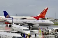 N442UA @ KSFO - SFO 2020.
