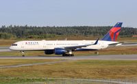 N712TW @ ESSA - RWY 01L - by wijken