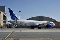 N14011 @ SFO - SFO 2020.