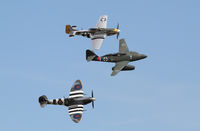 N262AZ @ EFD - ew enemies flying together - by olivier Cortot