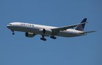 N2333U @ KSFO - United - by Florida Metal