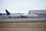 N841MH @ ILN - Boeing 767-400ER without the CF6 engines - by Christian Maurer