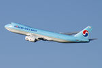 HL7610 @ LOWW - Korean Air Cargo Boeing 747-8HT(F) - by Thomas Ramgraber