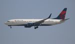 N3773D @ KLAX - Delta 737-832 - by Florida Metal