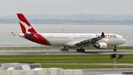 VH-QPH @ NZAA - Departing in stormy weather. - by Bipo