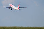 OE-LMC @ LOWW - Laudamotion Airbus A320 - by Thomas Ramgraber