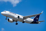 D-AINM @ EGLL - Airbus A320