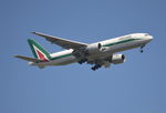 EI-ISA @ EGLL - Boeing 777-243/ER on finals to 9R London Heathrow. - by moxy