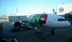 CS-TUD @ LPPT - Gate 144 Lisboa - by Ronald Barker