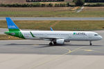 OE-LCN @ LOWW - Taxiing in after arrival - by Robert Kearney