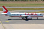 OE-LOZ @ LOWW - Taxiing in after arrival - by Robert Kearney