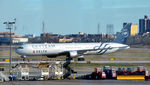 N844MH @ KJFK - Taxi JFK - by Ronald Barker