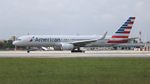N194AA @ KMIA - MIA 2019 - by Florida Metal