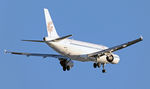 LY-FOX @ CPH - Copenhagen 15.6.2020 L/D R-22R - by leo larsen