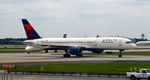 N550NW @ KATL - Taxi Atlanta - by Ronald Barker