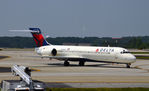 N942AT @ KATL - Taxi Atlanta - by Ronald Barker