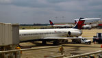 N950DL @ KATL - At the gate Atlanta - by Ronald Barker