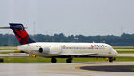 N956AT @ KATL - Taxi Atlanta