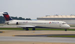 N972DL @ KATL - Taxi Atlanta - by Ronald Barker