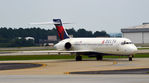 N993AT @ KATL - Taxi Atlanta