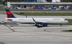 N305DN @ KFLL - FLL 2016