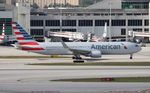 N345AN @ KMIA - MIA 2014 - by Florida Metal