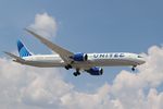 N13013 @ KORD - Boeing 787-10 - by Mark Pasqualino