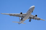 A39-004 @ KPHX - Aussie 562 Heavy on approach for 25L at PHX