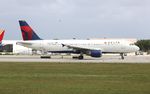 N353NW @ KFLL - FLL 2019 - by Florida Metal