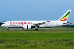 ET-AOV @ VIE - Ethiopian Airlines - by Chris Jilli