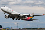 HL7420 @ VIE - Asiana Cargo - by Chris Jilli