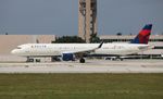 N364DX @ KFLL - FLL 2019